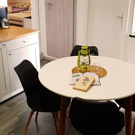 Apartment Crogrey Quad Split